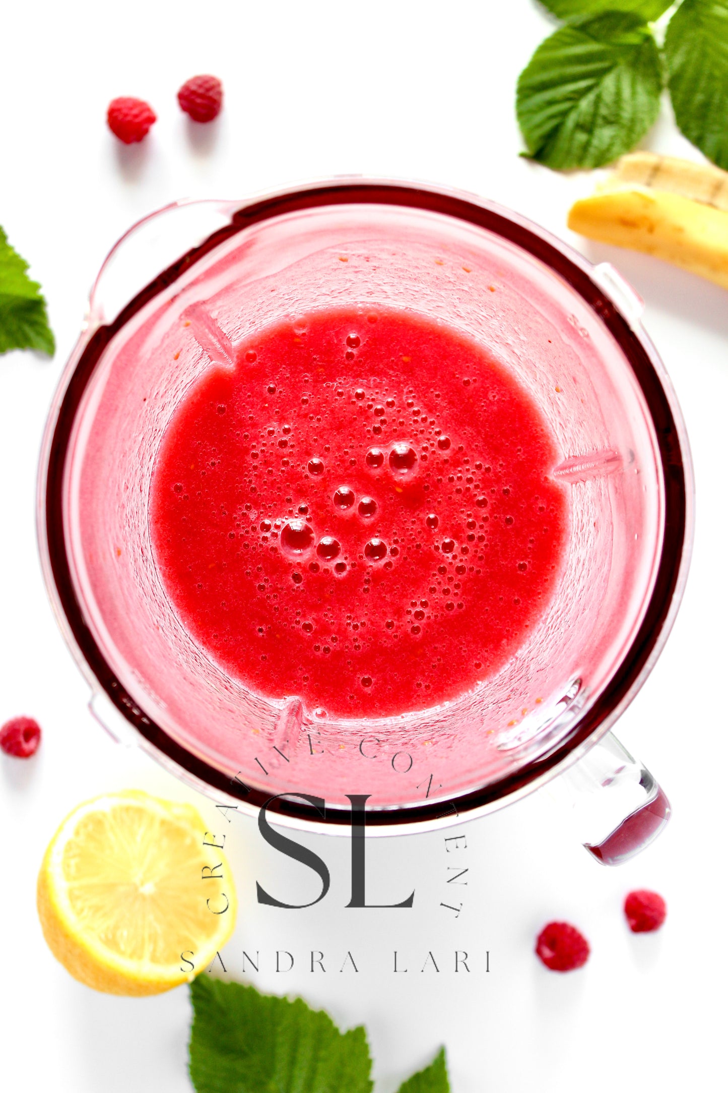 Raw Vegan Raspberry-Lemon Smoothie - Set 3 of 4