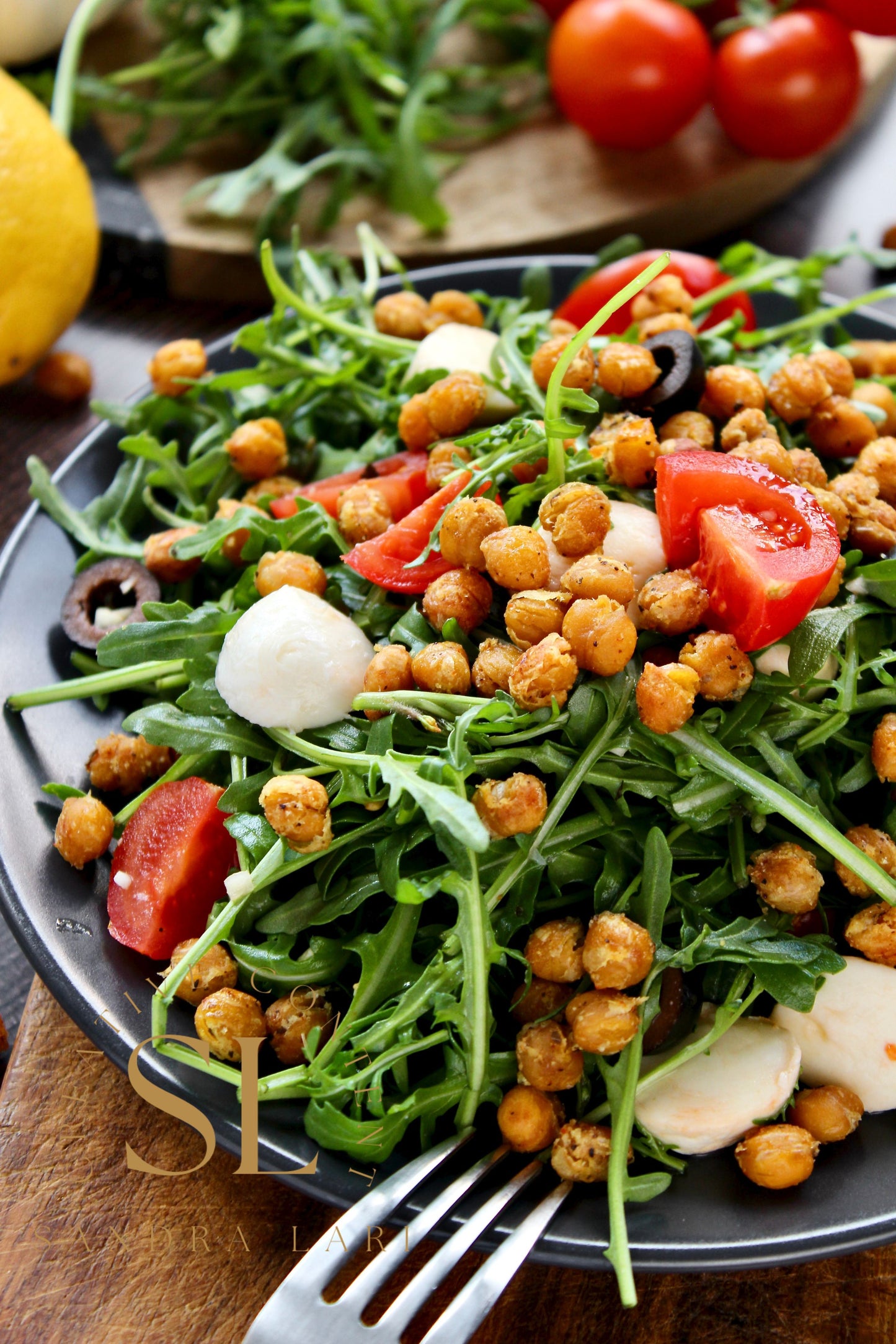 Caprese Arugula Salad with Roasted Chickpeas - Set 1 of 4