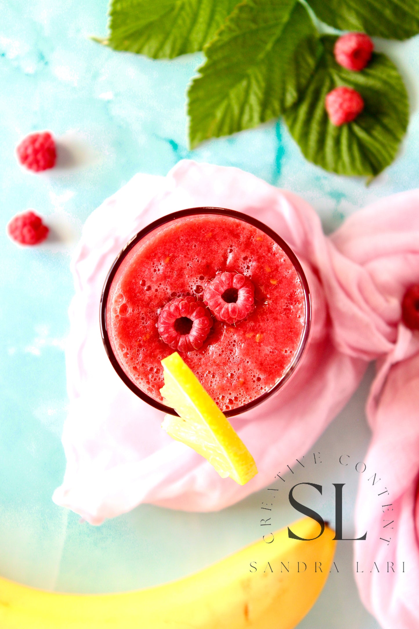 Raw Vegan Raspberry-Lemon Smoothie - Set 1 of 4
