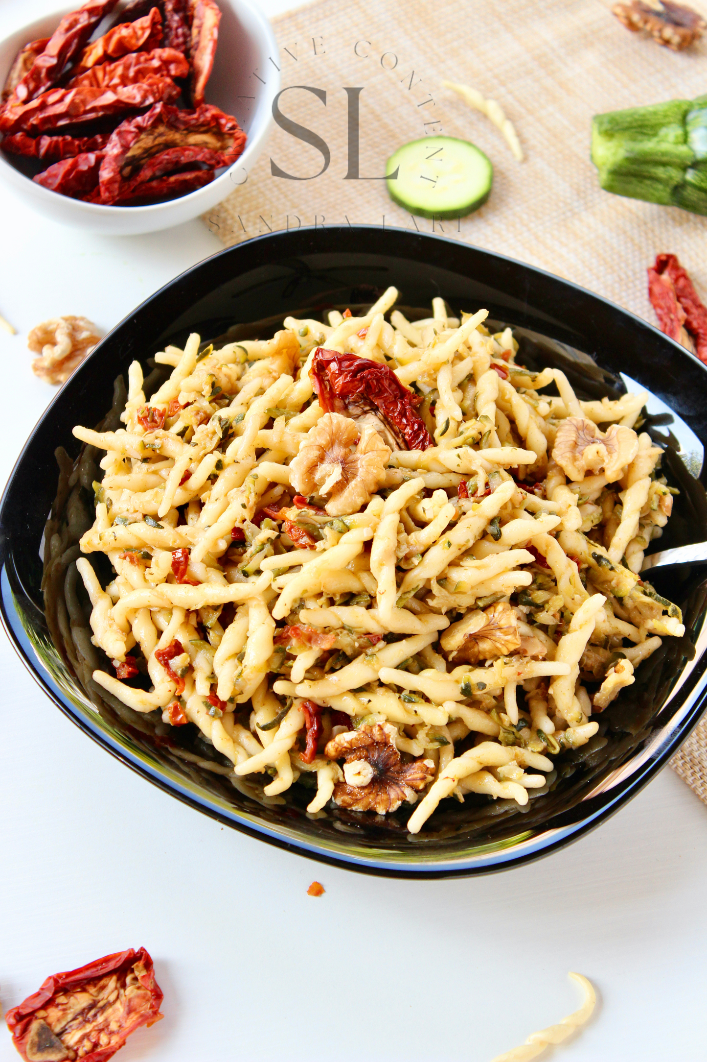 Vegan Pasta with Zucchine, Dry Tomatoes and Walnuts - Set 2 of 3