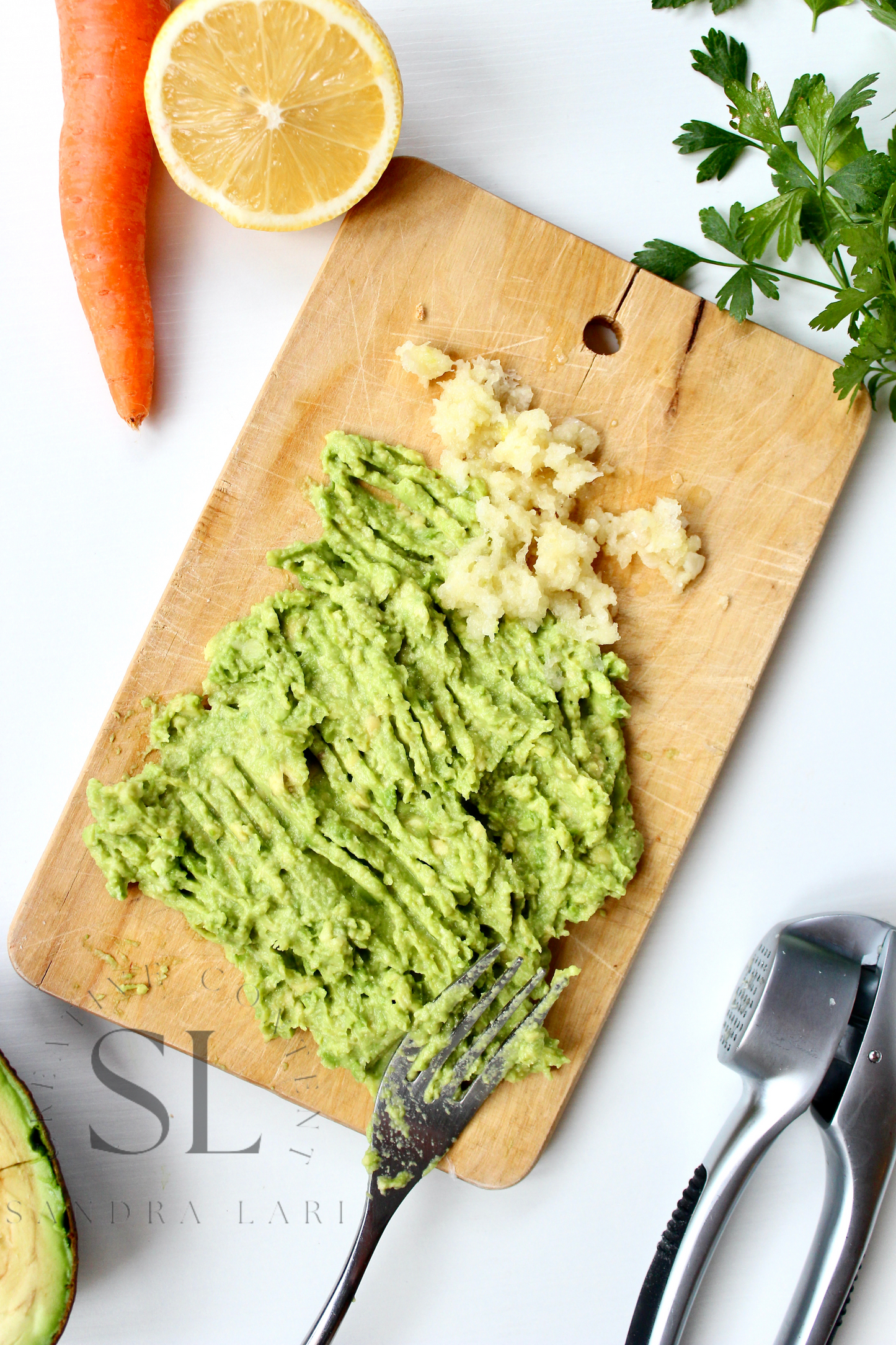 Spicy&Creamy Avocado Cabbage Salad - Exclusive