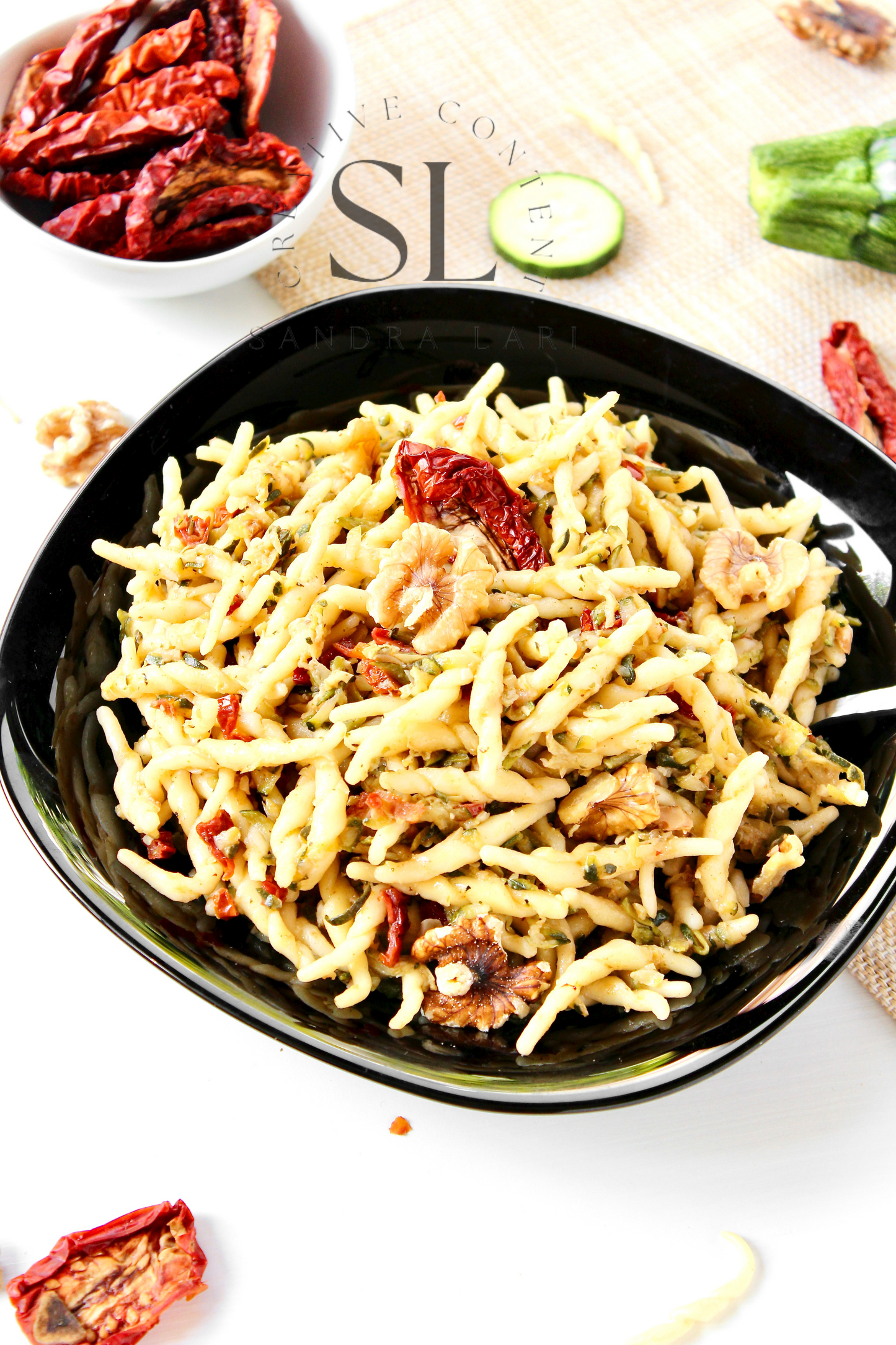 Vegan Pasta with Zucchine, Dry Tomatoes and Walnuts - Set 2 of 3