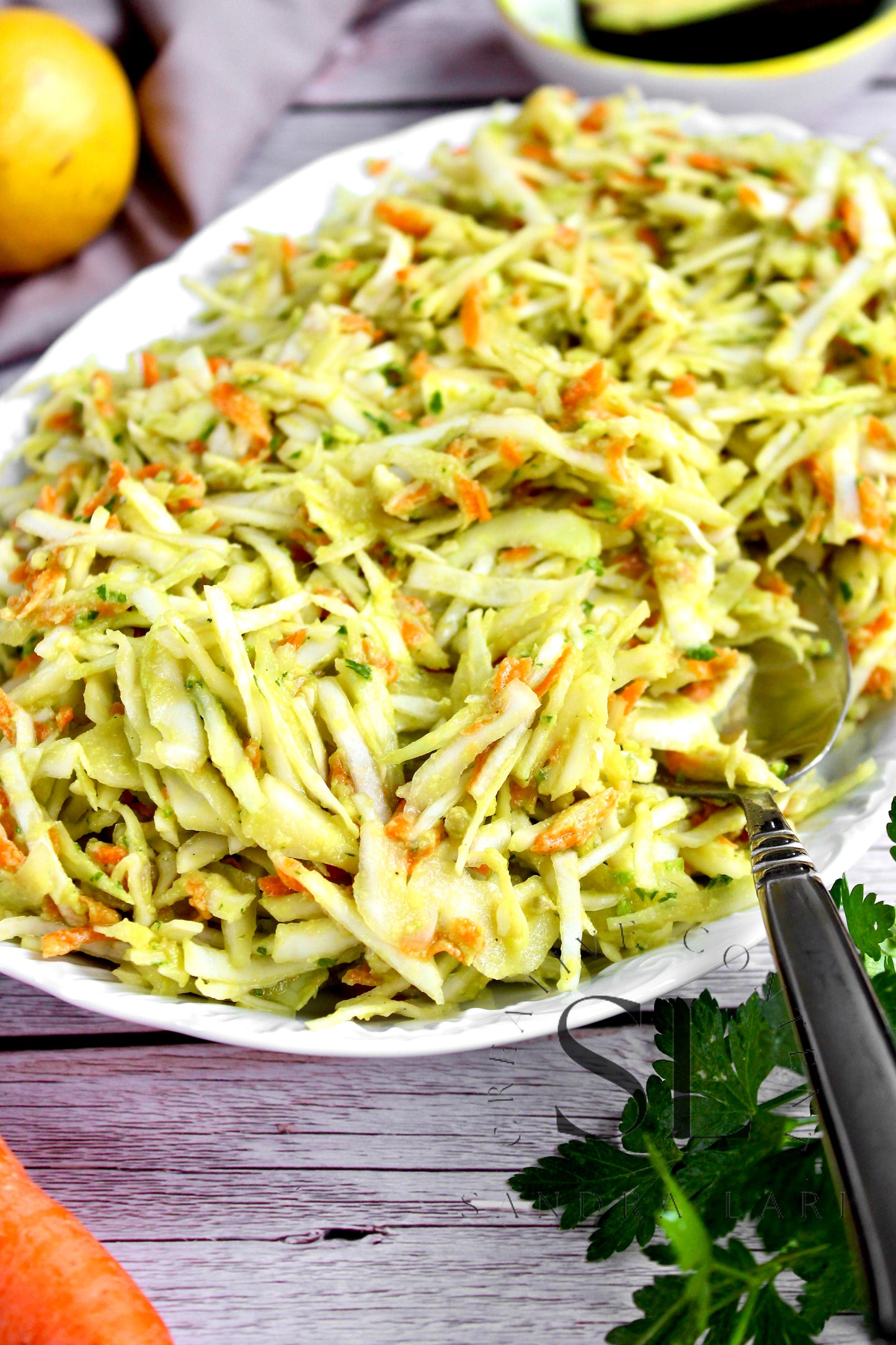 Creamy Avocado & Garlic Coleslaw - Set 1 of 4