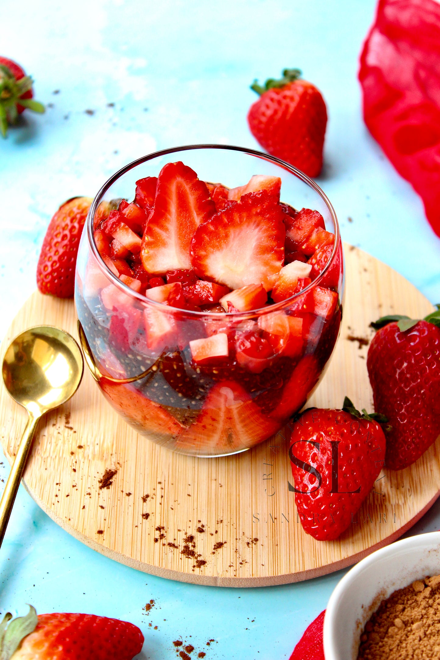 Raw Strawberry & Carob Chia Pudding - Set 1 of 3