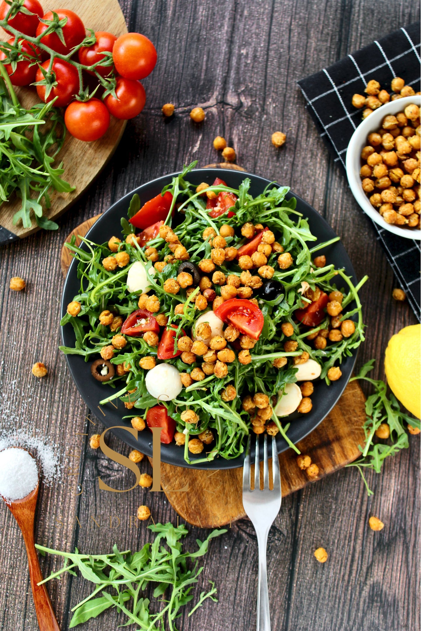 Caprese Arugula Salad with Roasted Chickpeas - Set 1 of 4