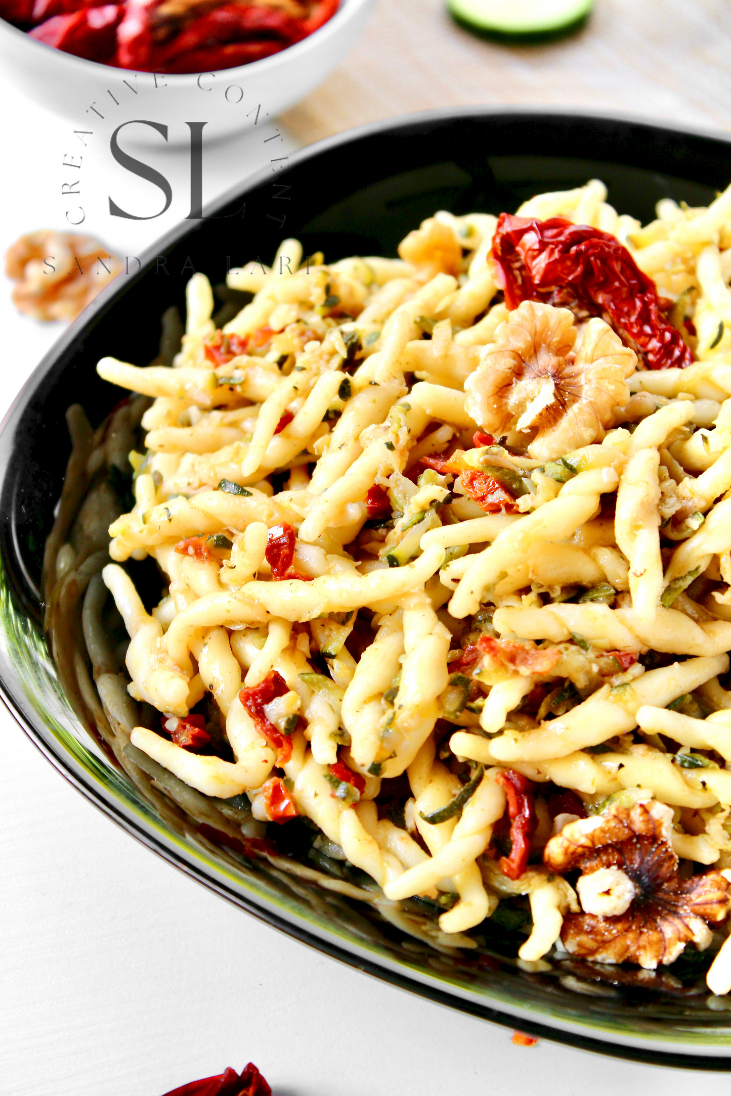 Vegan Pasta with Zucchine, Dry Tomatoes and Walnuts - Set 2 of 3
