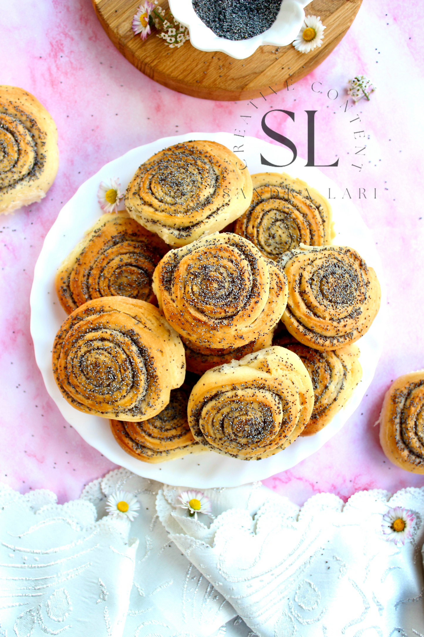 Poppy Seed Rolls with Mother Yeast - Set 2 of 3