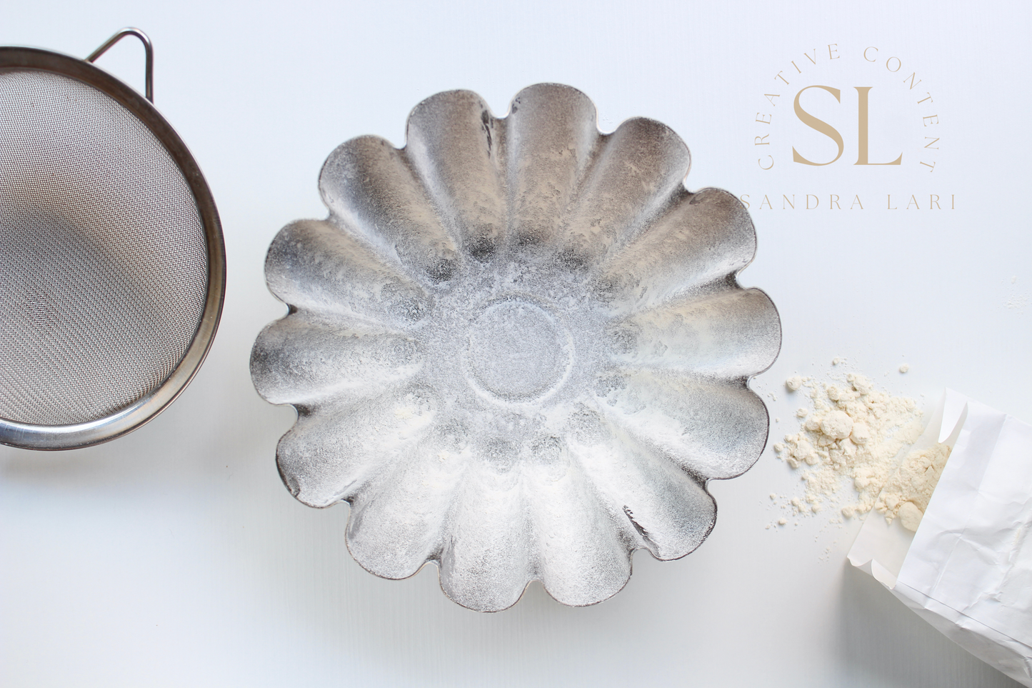 Healthy Eggless Semolina Cake Set 1 of 2