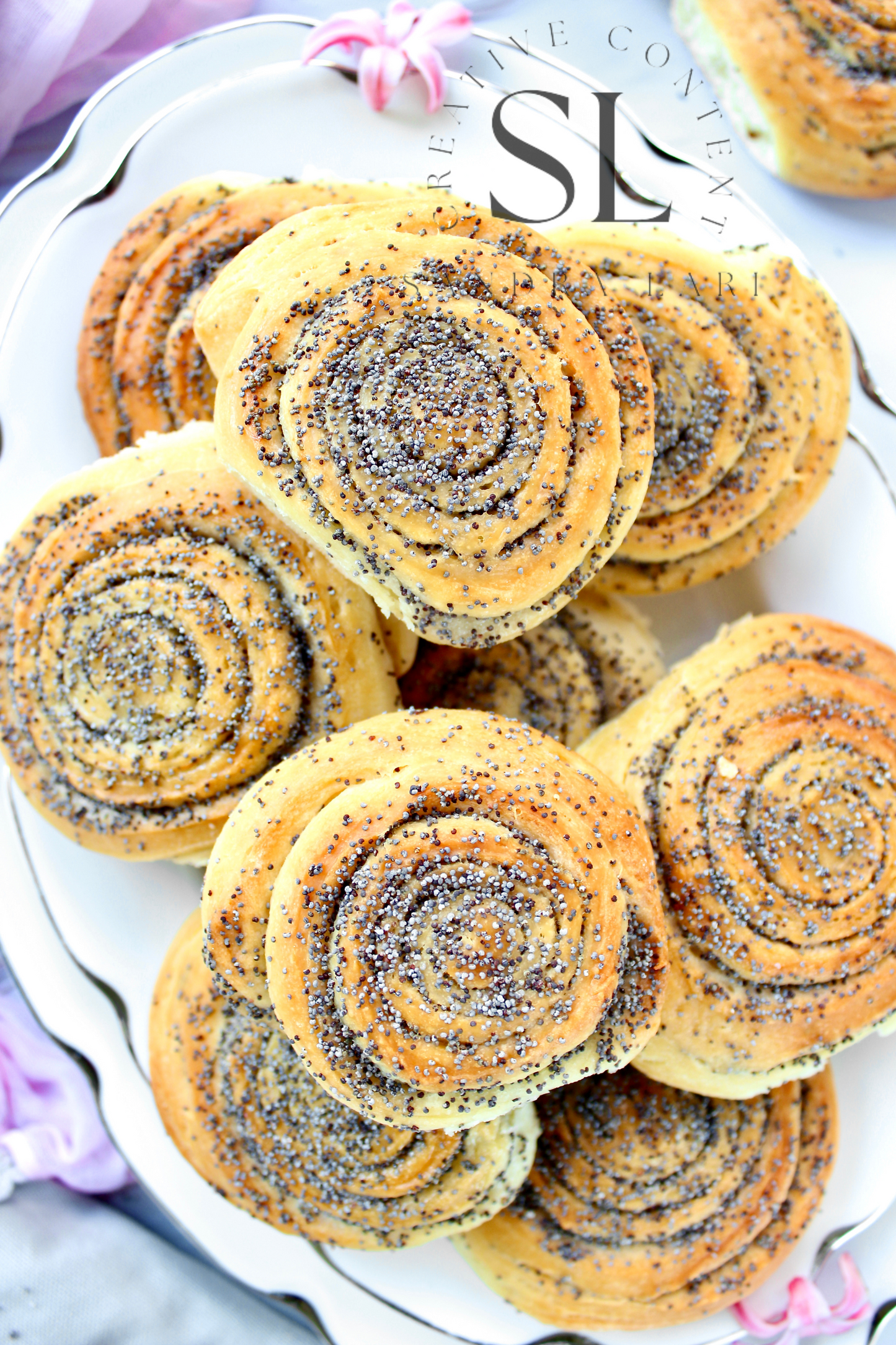 Poppy Seed Rolls with Mother Yeast - Set 3 of 3
