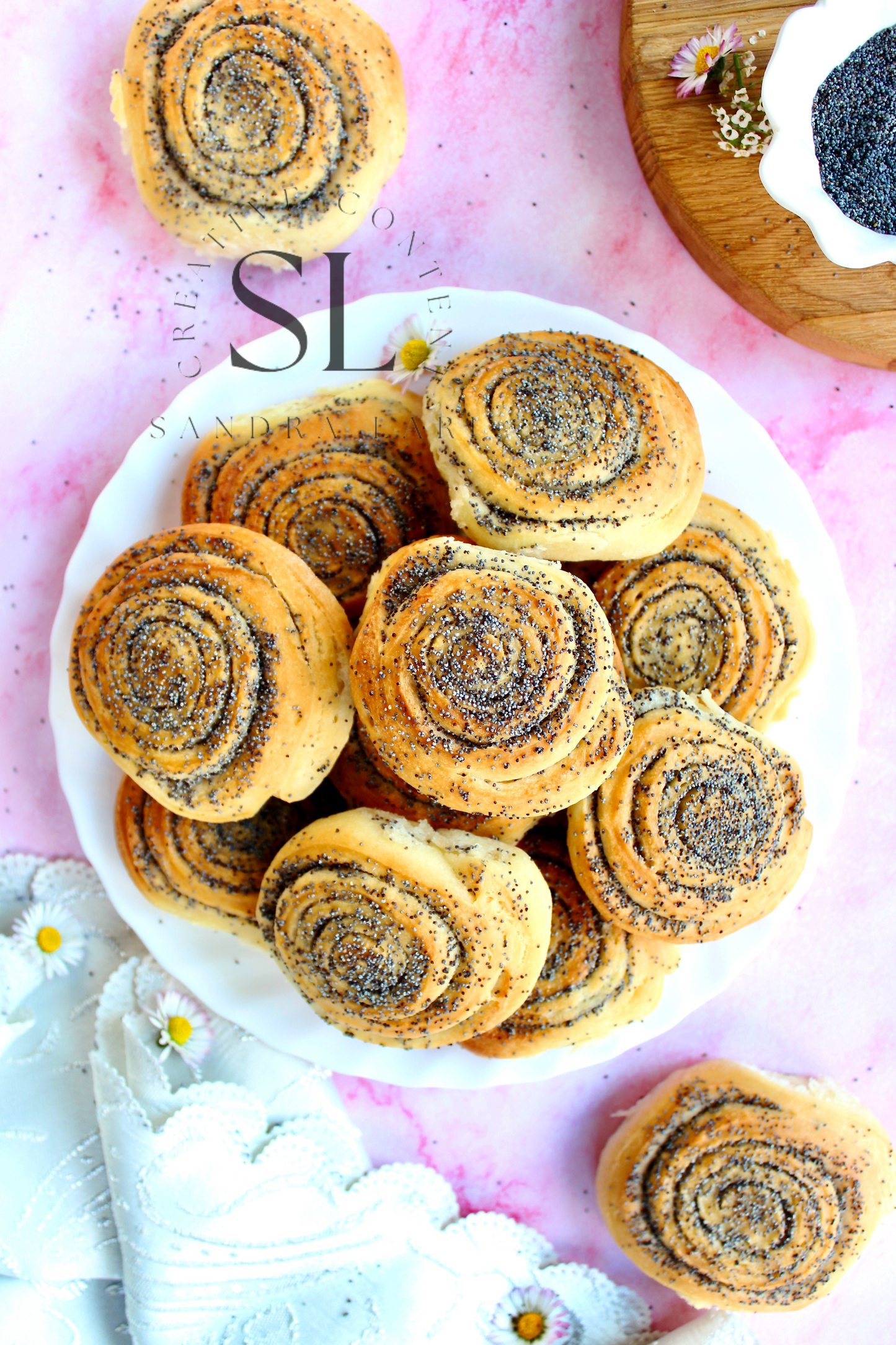 Poppy Seed Rolls with Mother Yeast - Set 2 of 3