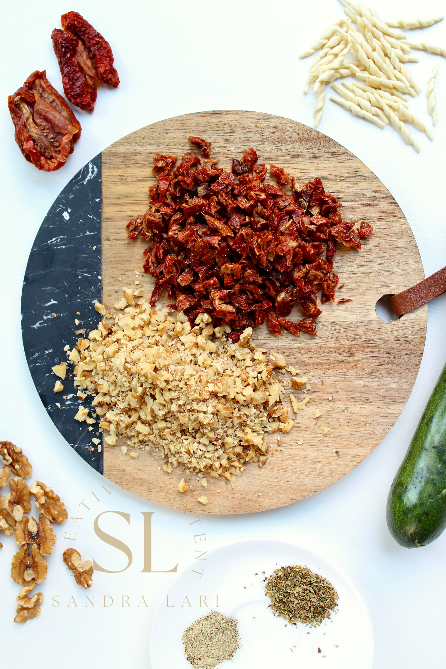 Vegan Pasta with Zucchine, Dry Tomatoes and Walnuts - Set 1 of 3