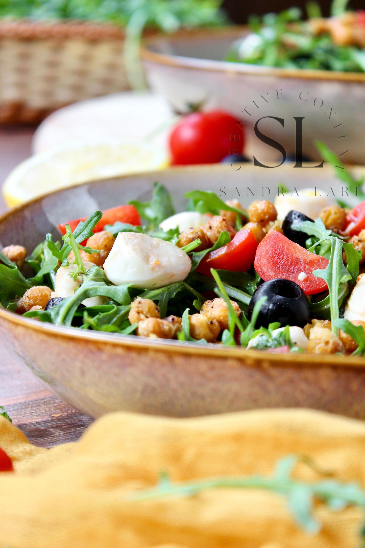 Caprese Arugula Salad with Roasted Chickpeas - Set 2 of 4