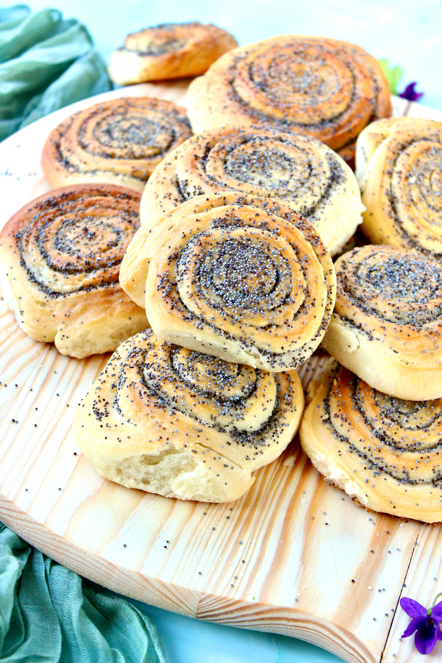 Poppy Seed Rolls with Mother Yeast - Set 1 of 3