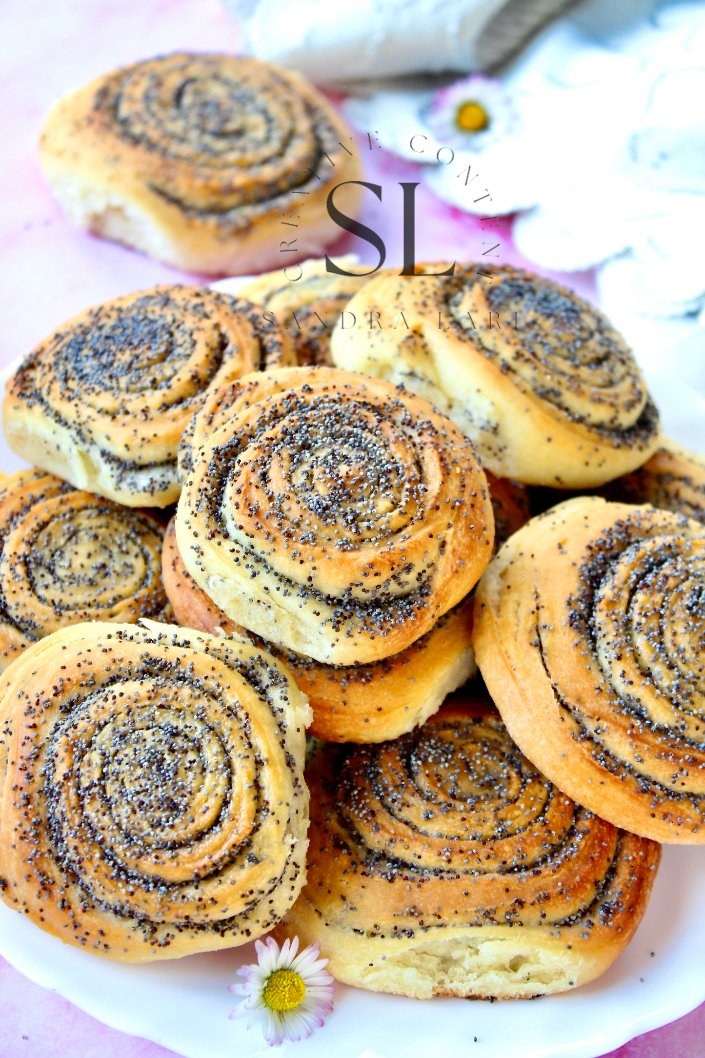 Poppy Seed Rolls with Mother Yeast - Set 2 of 3