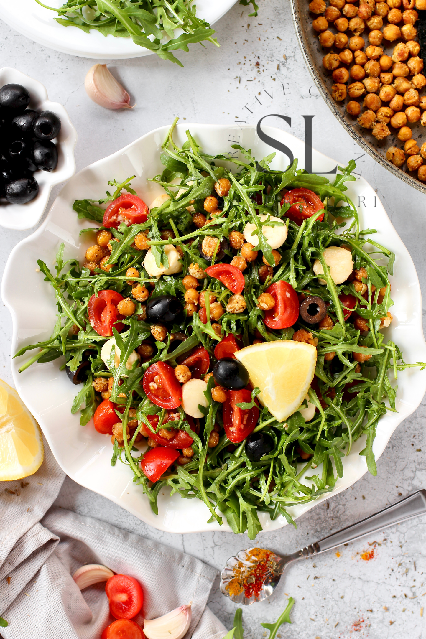 Caprese Arugula Salad with Roasted Chickpeas - Set 4 of 4