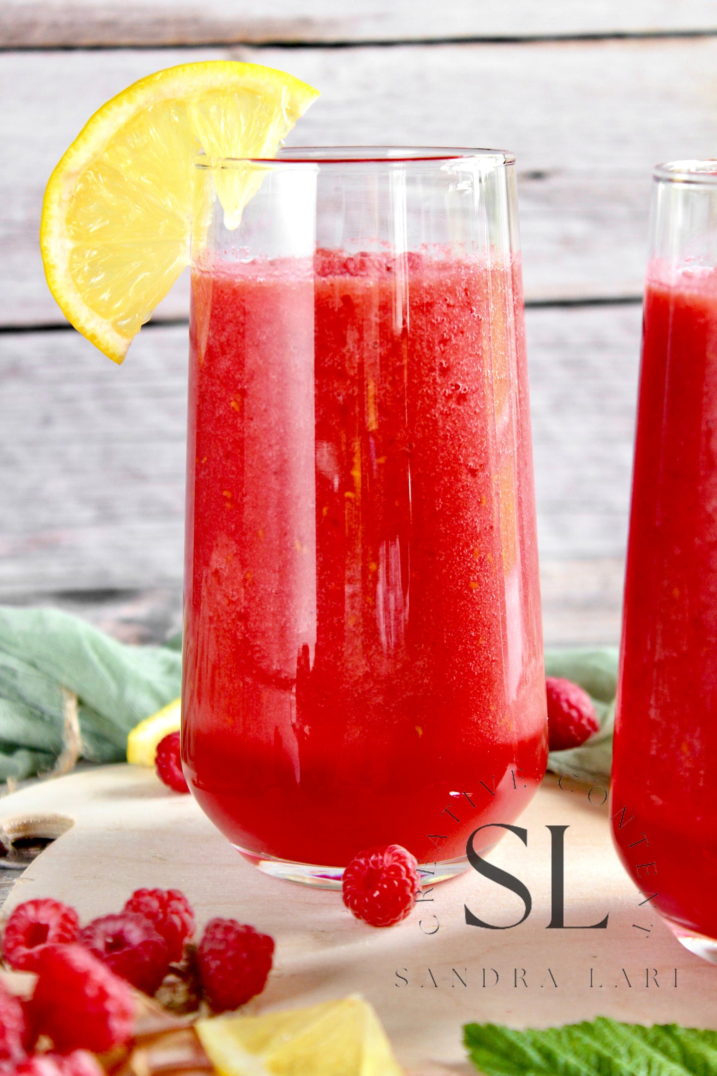 Raw Vegan Raspberry-Lemon Smoothie - Set 2 of 4