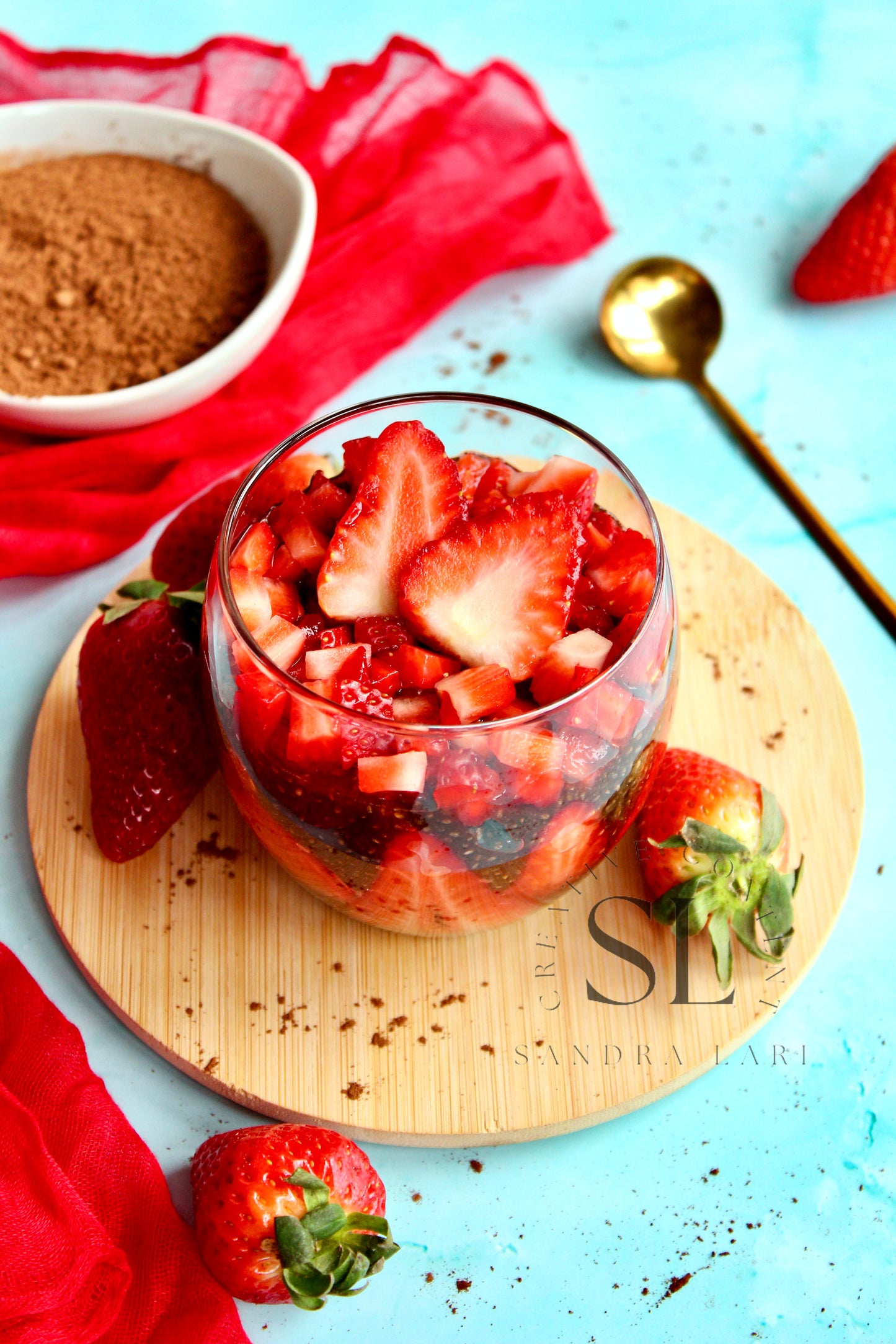 Raw Strawberry & Carob Chia Pudding - Set 1 of 3
