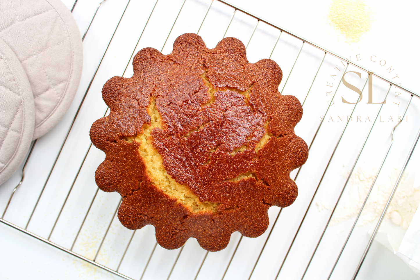 Healthy Eggless Semolina Cake Set 2 of 2