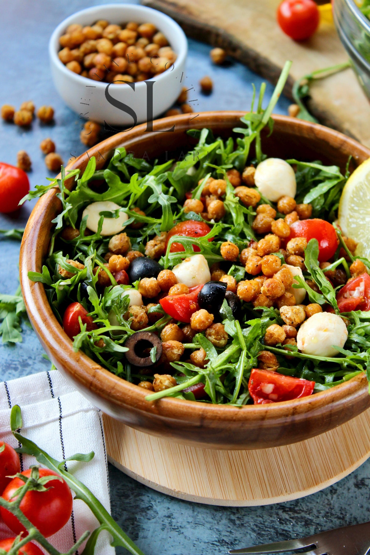 Caprese Arugula Salad with Roasted Chickpeas - Set 3 of 4